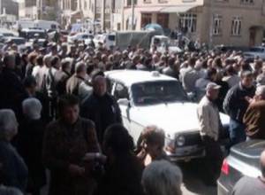 Գյումրեցի առևտրականները շարունակում են բողոքել. Ցայգ