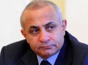 У Овика Абраамяна сдают нервы