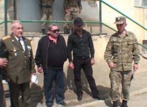 Полковник  войск запаса посетил воинские части