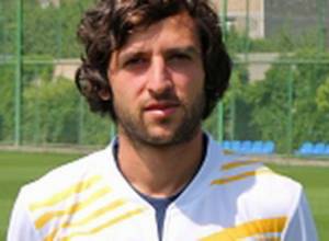 FC Banants terminates contract with midfielder Nika Piliev