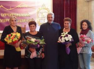 Տ. Նավասարդ սրբազանը հանդիպեց զոհված զինվորների մայրերին