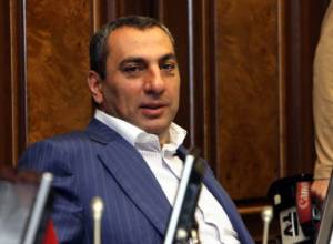 Շաքարավազի շուկայում  ովքեր են Ս. Ալեքսանյանի մրցակիցները 