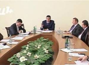 Վ. Այվազյանը հիշեց  10 պատվիրաններն  ու խաչակնքվեց