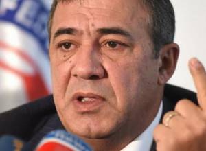 Ռուբեն Հայրապետյանը դեռեւս վստահում է Բեռնար Շալանդին   