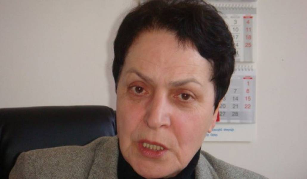 f25ef4f7efef50d3ab2ecf7f6aab962d