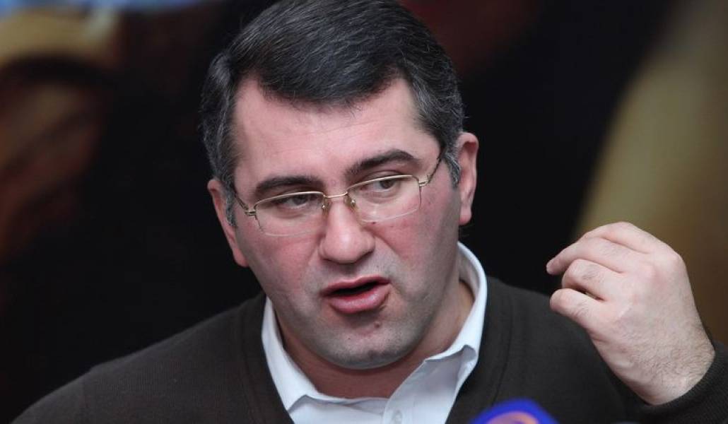 02d20429ecebdbf1e412a8446df5b2a9