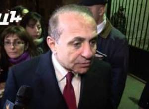 Հովիկ Աբրահամյանը զայրացավ