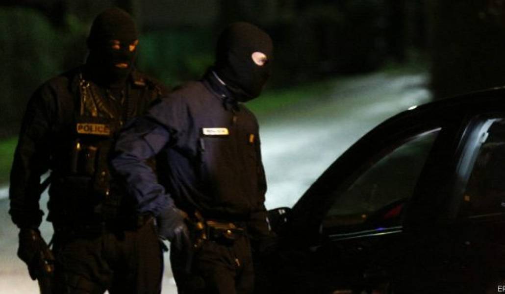 150108203339_longpont_police_624x351_epa