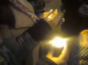 Полицейские гоняли участников зажжения свечей с места на место