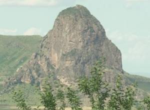 Subversive squad fired at a civilian car