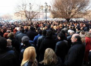 Businessmen will wait until 13:30