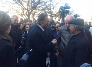 Minister urges drivers