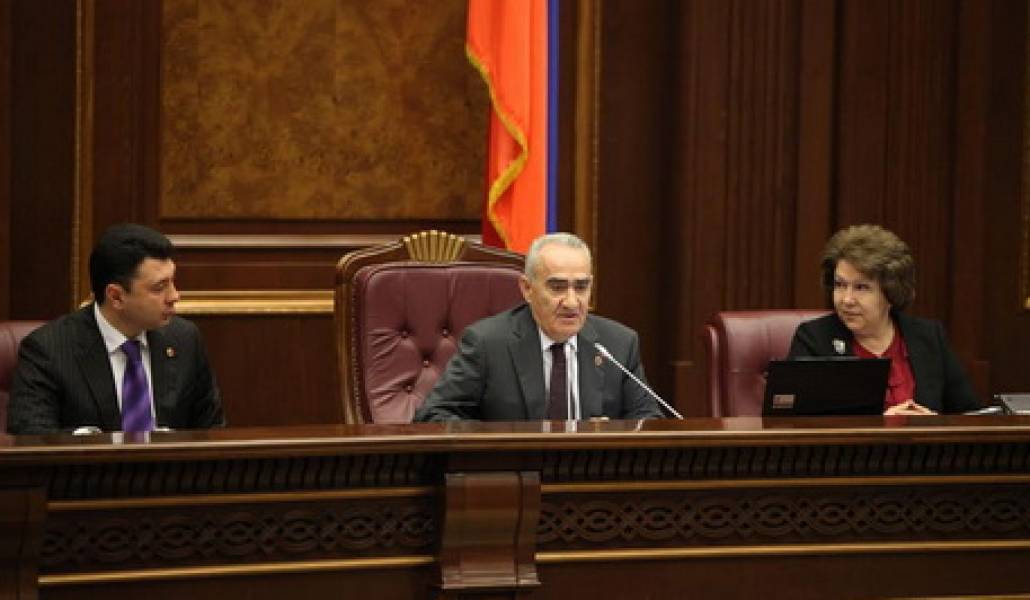 aj-naxagah-sharmazanov-hermine