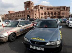 Taxi drivers stage protests in Yerevan and Gyumri