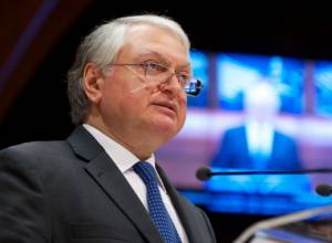Эд. Налбандян прокомментировал отношения с соседями и партнерами