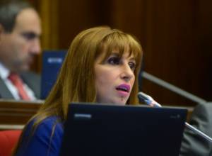 Զարուհի Փոստանջյանի ելույթը