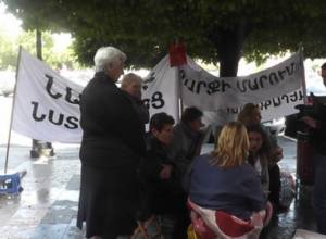 Nairit plant employees spend night outside government building