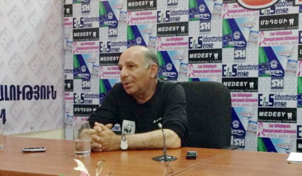 11329008_854930451211020_1018624825_n