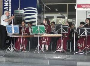 Open lesson in the center of Yerevan