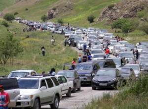 Artsakh PM welcomes about 200 families who return to Artsakh to spend their holidays