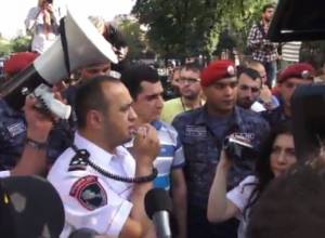 Investigator comes to Baghramyan Avenue after dustbins