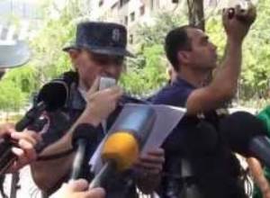 14 օր անց Բաղրամյան պողոտան բացեցին. ոստիկանության գործողությունները