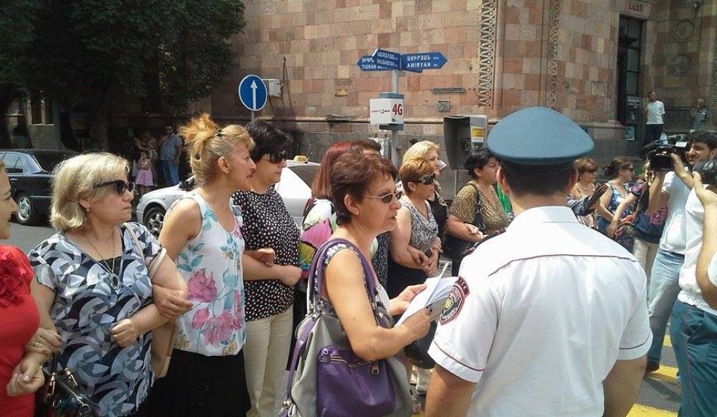 11733392_691322754332635_1787400111_n