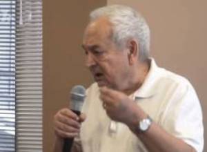 Ի սկզբանե որոշվել է նոր շենք կառուցել. Մոնսալվոն՝ «Զվարթնոցի» հին շենքի մասին