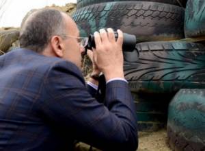 Armenian Defence Minister visits frontline