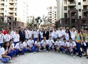 Armenian PM attends European Youth Olympic Festival opening ceremony