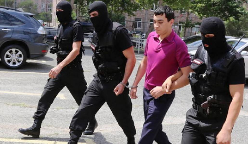 surik-xachatryani-vordi11