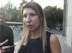 Ани Захарян ждет открытки для того чтобы присоединиться или не присоединиться к фронту “Нет”