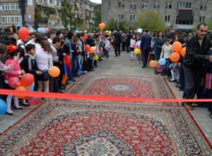 Gyumri Press club: Serzh Sargsyan left without cutting the ribbon