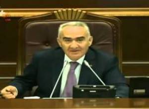 Միջադեպ ԱԺ-ում. «Հանրապետությունից բան չթողեցիք, արա»