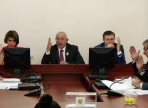 HAK representative was displeased with provided airtime