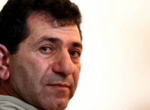 Nikol Pashinyan visits hunger-striking Volodya Avetisyan