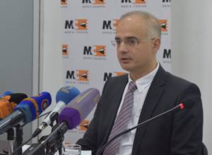 How to organize resistance and turn it into uprising?