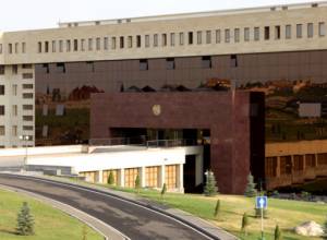 Armenian Defense Ministry: Azerbaijan again intensifies border tensions