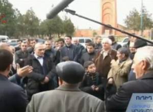 «Изменение конституции нас не касается, они делают это для себя»: житель села Карб