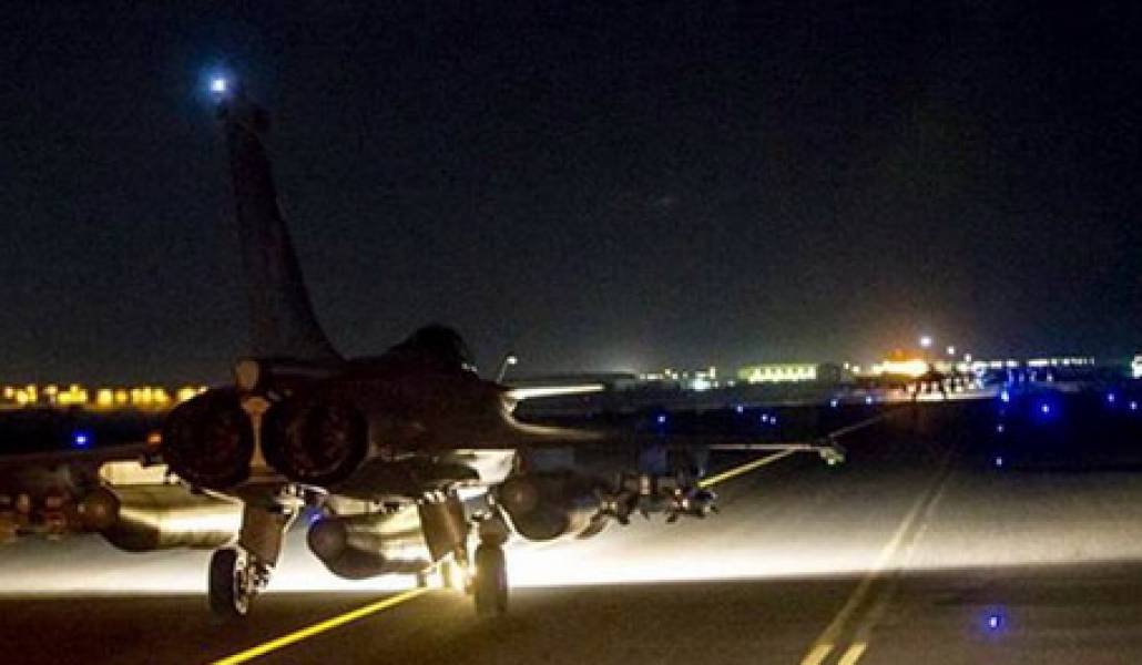 151115-france-jet-syria-503p_8ce5fffff306bb81fecb9a90f1ad4f8d.nbcnews-ux-600-480