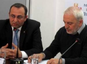 Constitutional reform: pros and cons: Aram Manukyan vs. Artsvik Minasyan