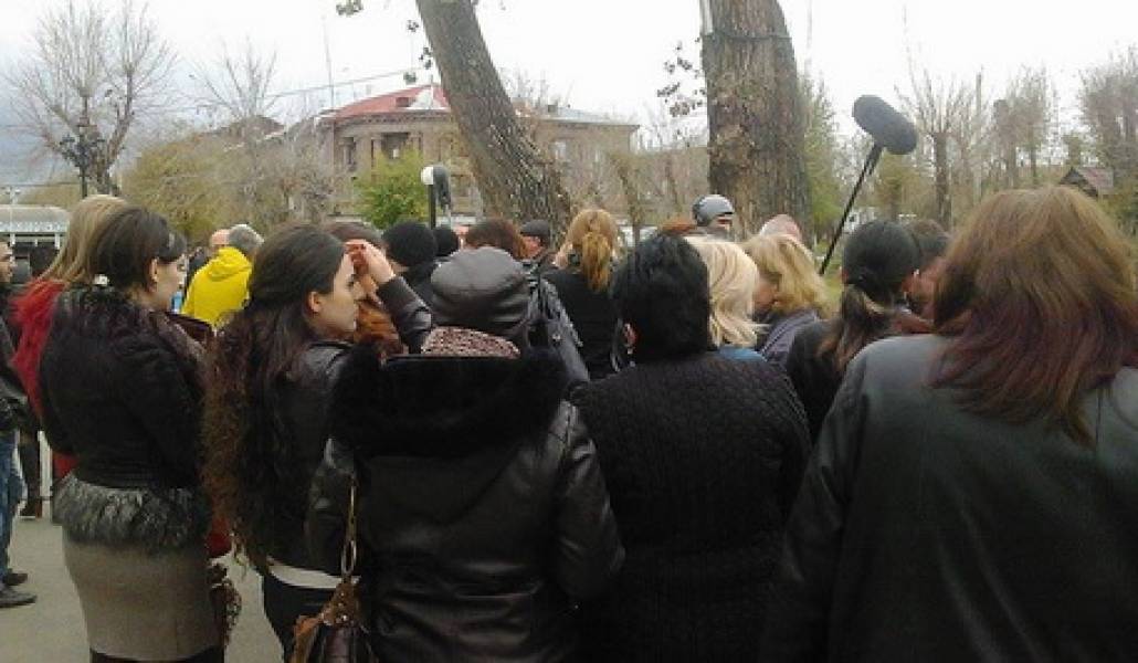 12243620_1058090957575967_1901989171_n