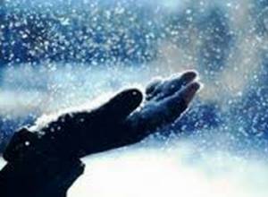 В Мартуни идет снег