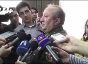 Մովսես Հակոբյանը պատասխանեց լրագրողների հարցերին