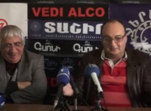 "Левон Тер-Петросян ушел,  потому что приставили пистолет ко лбу"