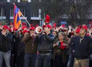 "Red Card" initiative holds march in Yerevan