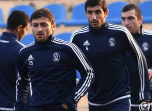 «Бананц» покинули 8 футболистов и один тренер