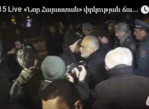 Police dismantle New Armenia's tents at Liberty Square