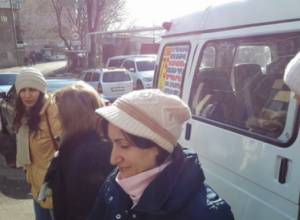 People brought to polling station by minibuses