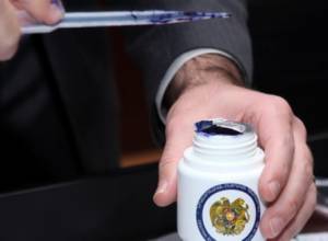 Политолог: Референдум был позорным своим количеством фальсификаций